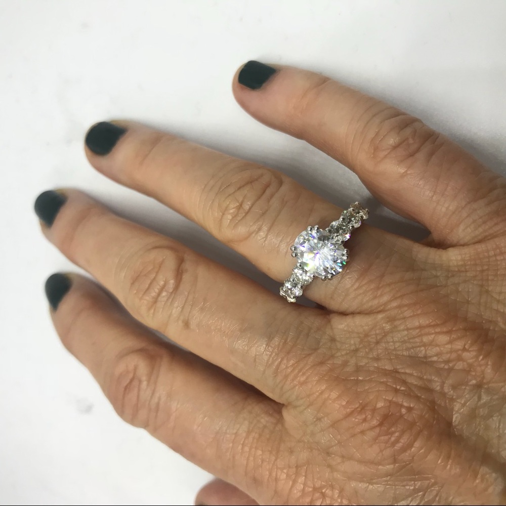 1.5 carat tw oval diamond engagement ring , Gia - Picture 6 of 6